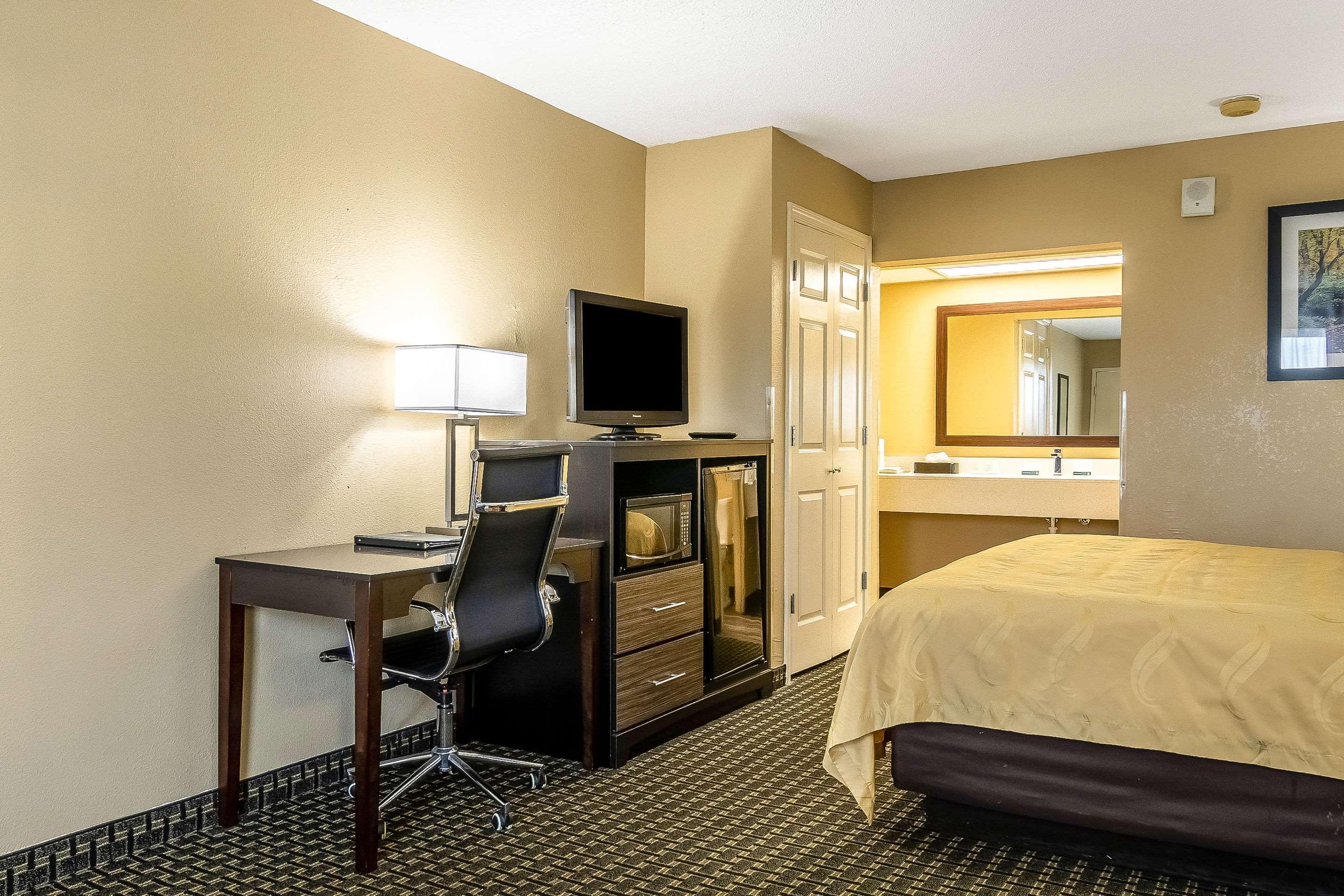Quality Inn Perry - National Fairgrounds Area Exteriör bild