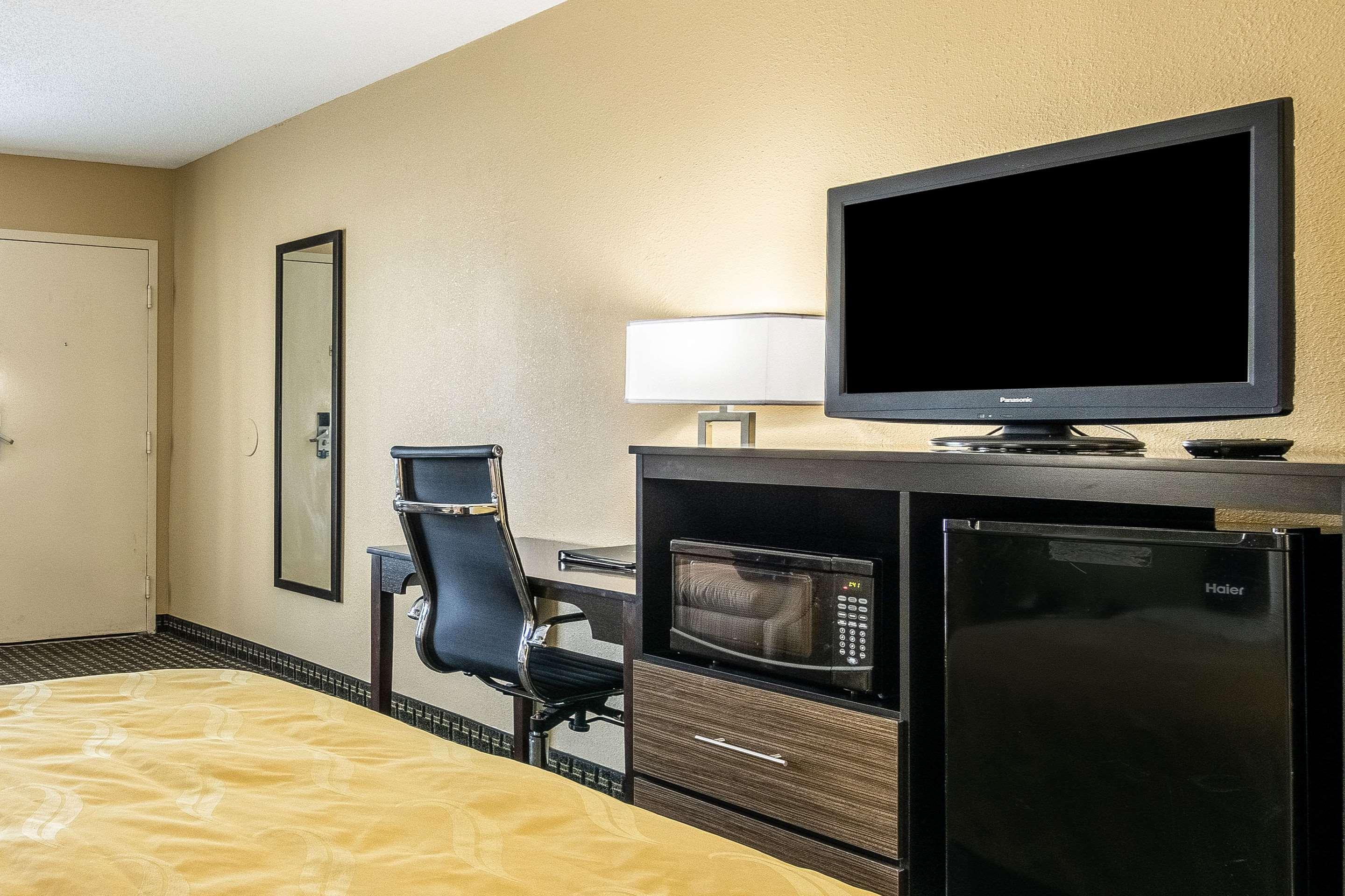 Quality Inn Perry - National Fairgrounds Area Exteriör bild
