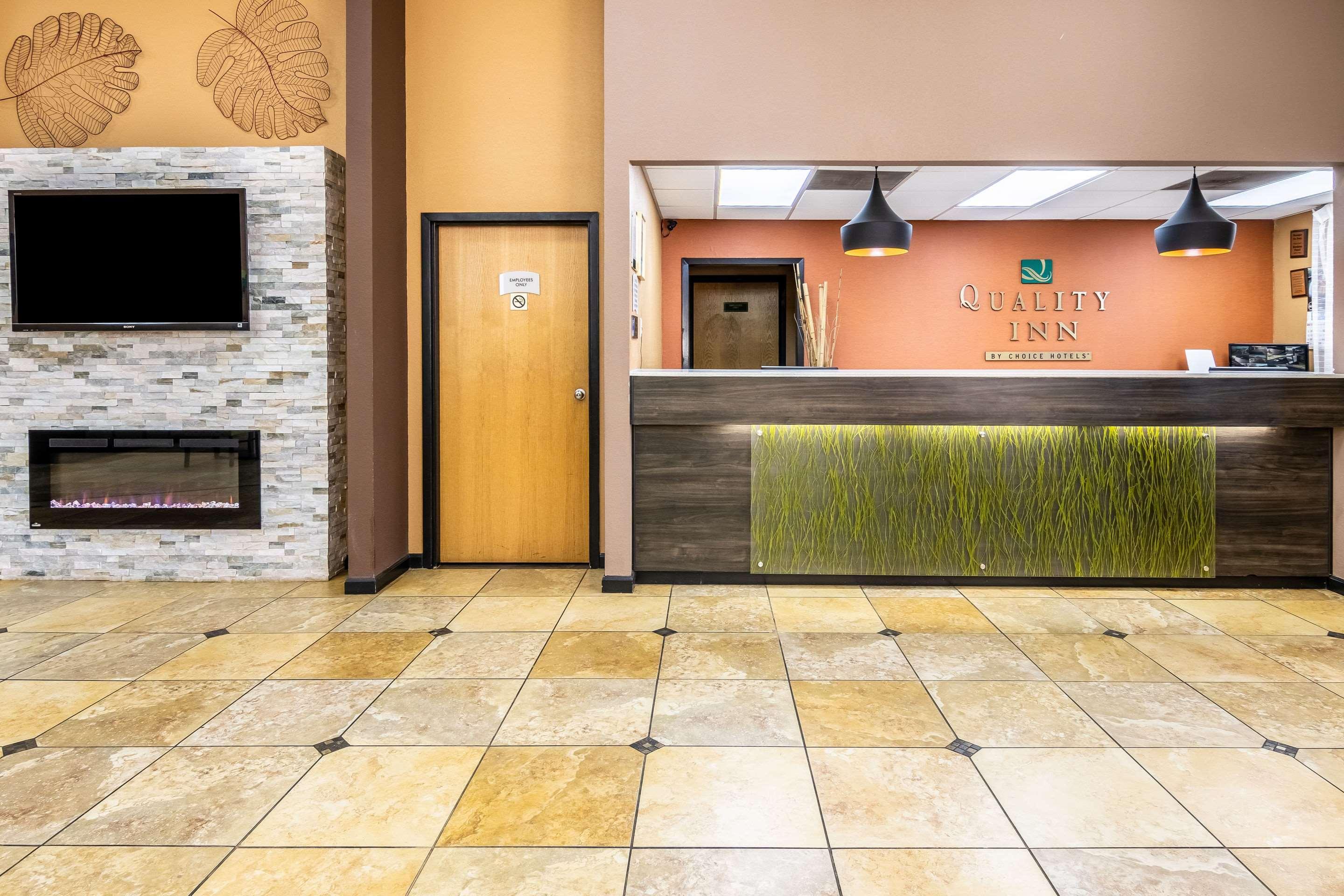 Quality Inn Perry - National Fairgrounds Area Exteriör bild